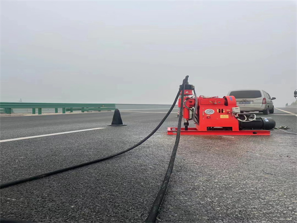 松溪马路路基路面开裂下沉注浆加固灌浆